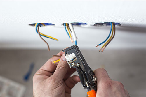 Benefits of Hiring Oleada Electrical in Indooroopilly 4068. Providing professional reliable electrical service in Brisbane QLD